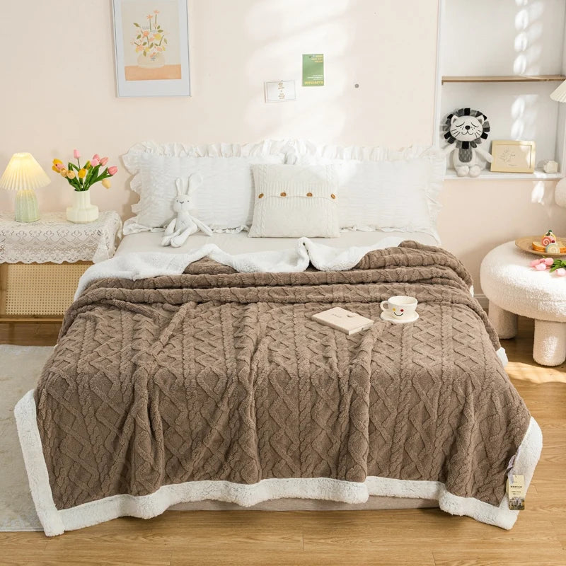 Snowen Nuage — plaid sherpa